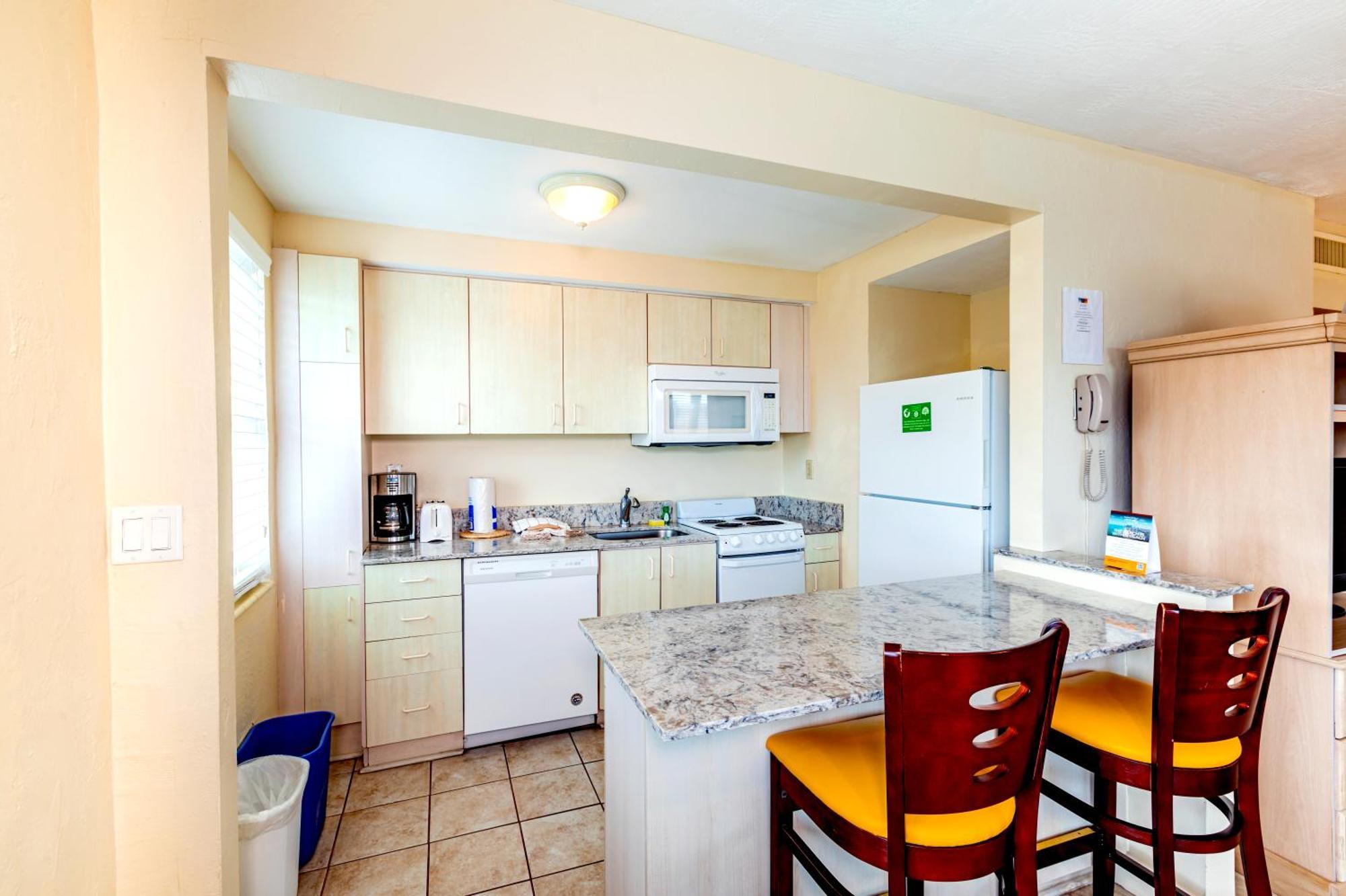 Enchanted Isle Hollywood Beach Resort 외부 사진